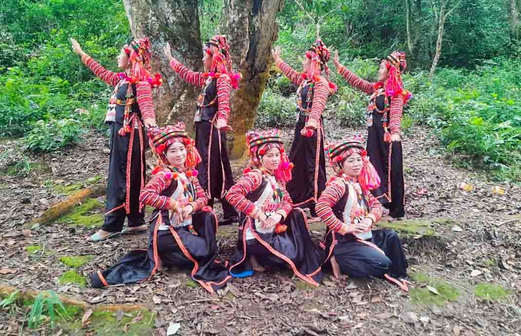 Đồng bào Hà Nhì ở Mường Tè đang lưu giữ nhiều nét văn hóa đặc sắc Đồng bào Hà Nhì ở Mường Tè đang lưu giữ nhiều nét văn hóa đặc sắc