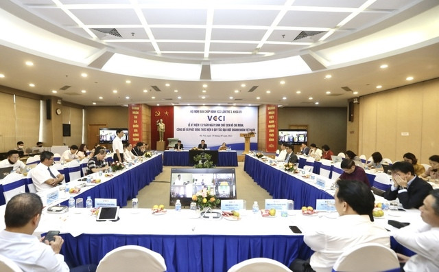 Đội ngũ doanh nhân Việt Nam sẽ không chỉ phát huy những giá trị truyền thống của dân tộc, mà còn sở hữu thêm những giá trị, sức mạnh mềm, tạo uy tín, lợi thế trong hoạt động kinh doanh - Ảnh: VGP/Huy Thắng