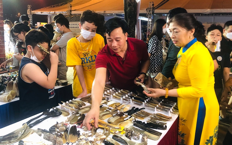 Gian hàng lược sừng Thụy Ứng