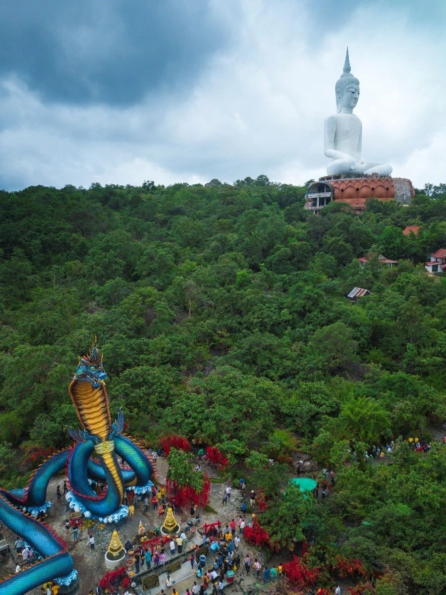 Người Thái Lan với tục thờ thần Rắn 8