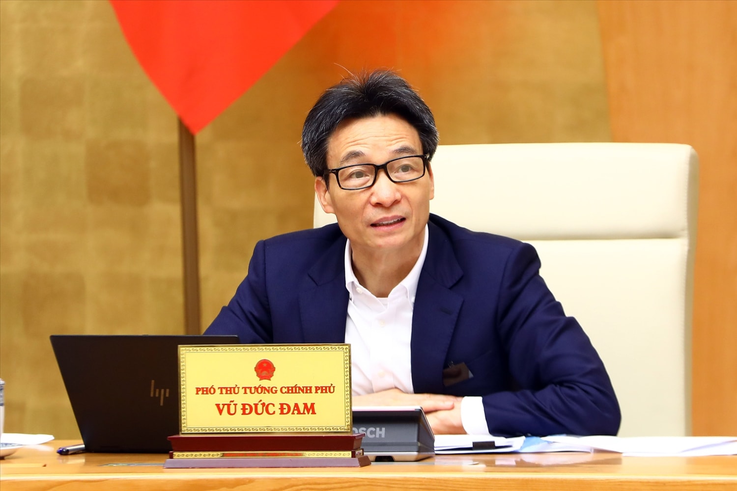 Phó Thủ tướng Chính phủ Vũ Đức Đam làm Tổ trưởng Tổ công tác rà soát, hoàn thiện phân bổ nguồn vốn của Chương trình phục hồi và phát triển kinh tế - xã hội thuộc lĩnh vực y tế Phó Thủ tướng Chính phủ Vũ Đức Đam làm Tổ trưởng Tổ công tác rà soát, hoàn thiện phân bổ nguồn vốn của Chương trình phục hồi và phát triển kinh tế - xã hội thuộc lĩnh vực y tế