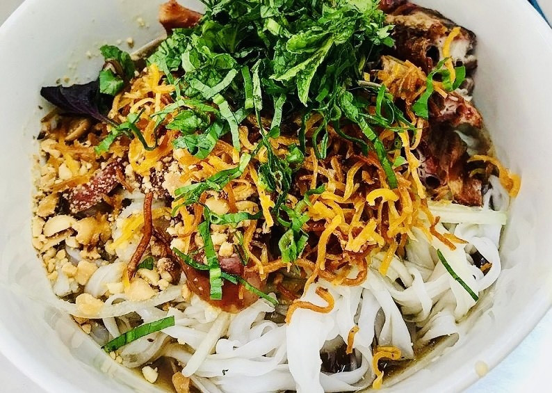 Hấp dẫn món phở chua Cao Bằng