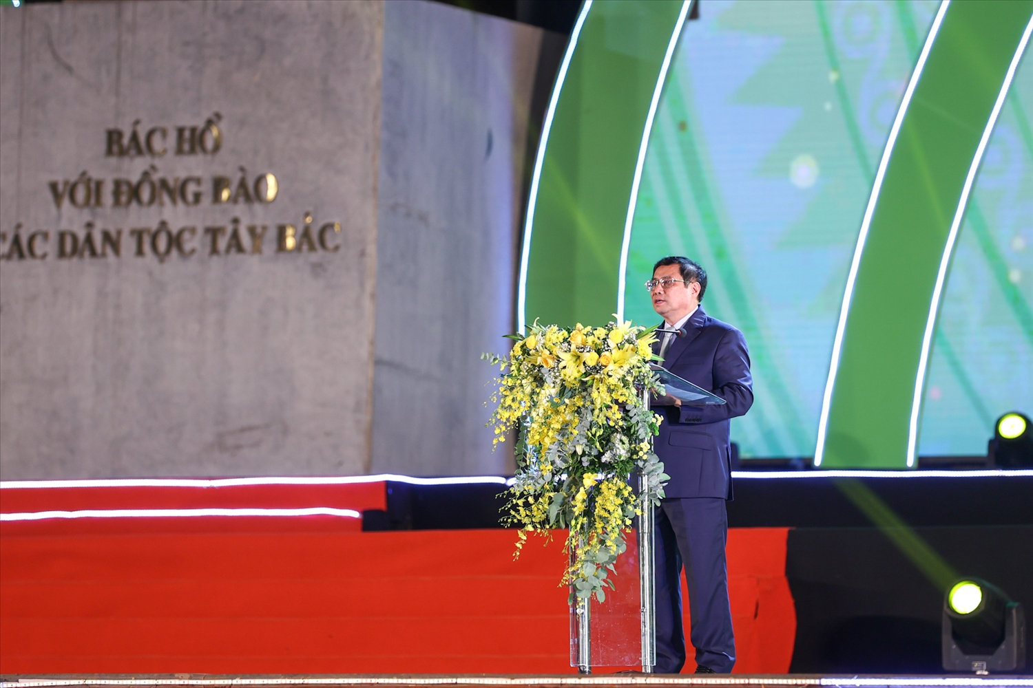 Thủ tướng Phạm Minh Chính phát biểu khai mạc Festival trái cây và sản phẩm OCOP Việt Nam năm 2022 - Ảnh: VGP/Nhật Bắc