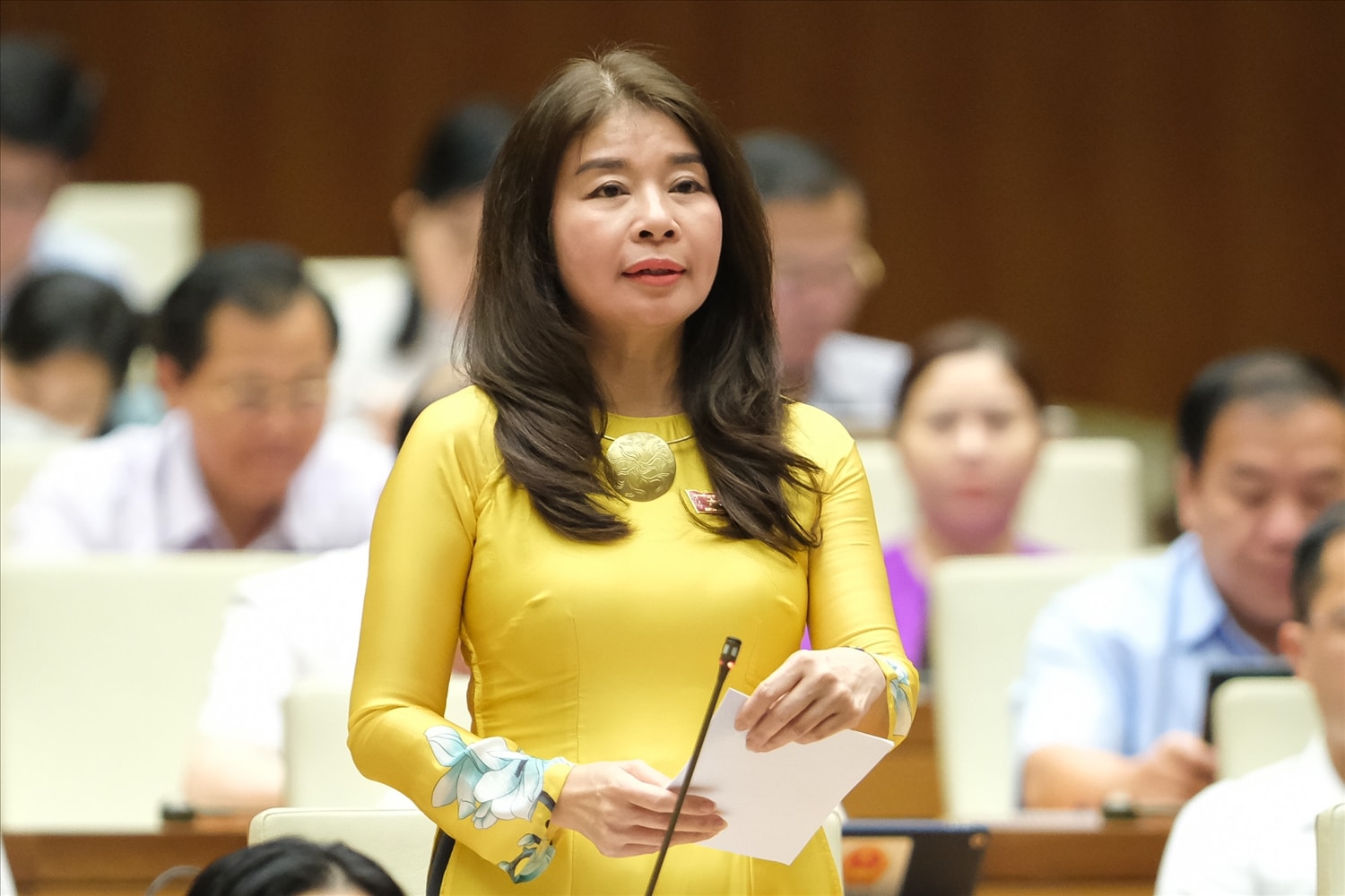 Đại biểu Lê Thu Hà - Đoàn ĐBQH tỉnh Lào Cai Đại biểu Lê Thu Hà - Đoàn ĐBQH tỉnh Lào Cai