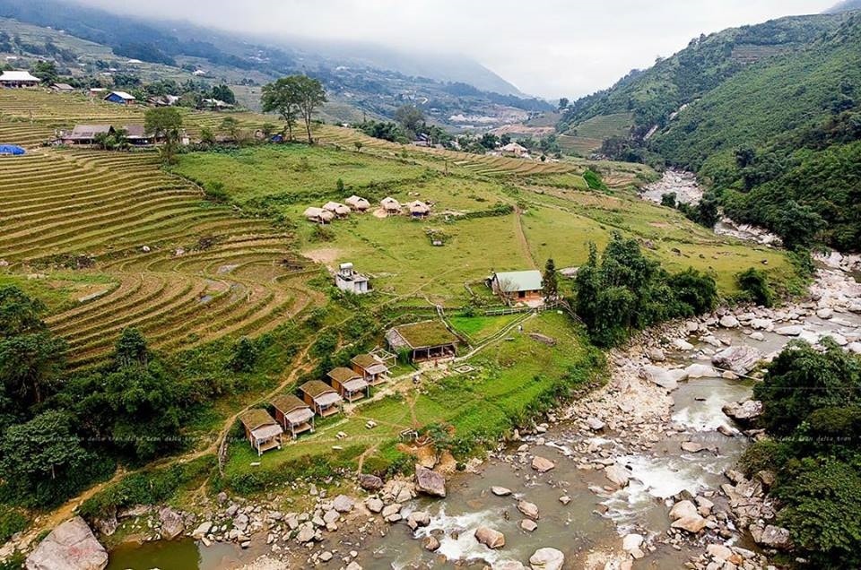 Utopia Eco Lodge (Sa Pa- Việt Nam) nhìn từ trên cao. Utopia Eco Lodge (Sa Pa- Việt Nam) nhìn từ trên cao.