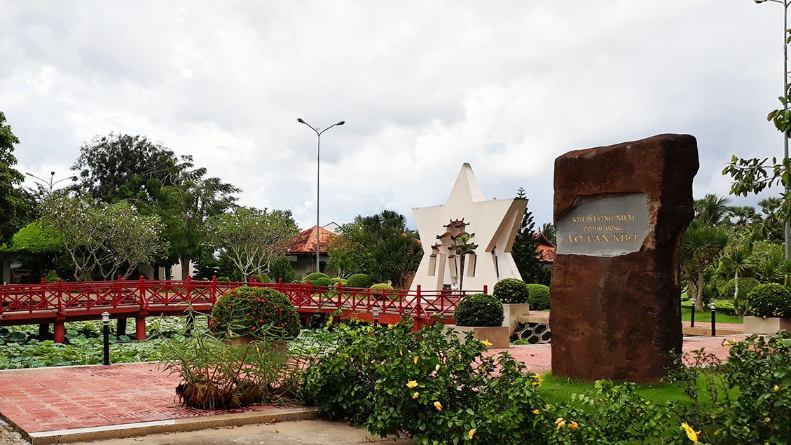 Khu tưởng niệm cố Thủ tướng Võ Văn Kiệt. Ảnh minh họa