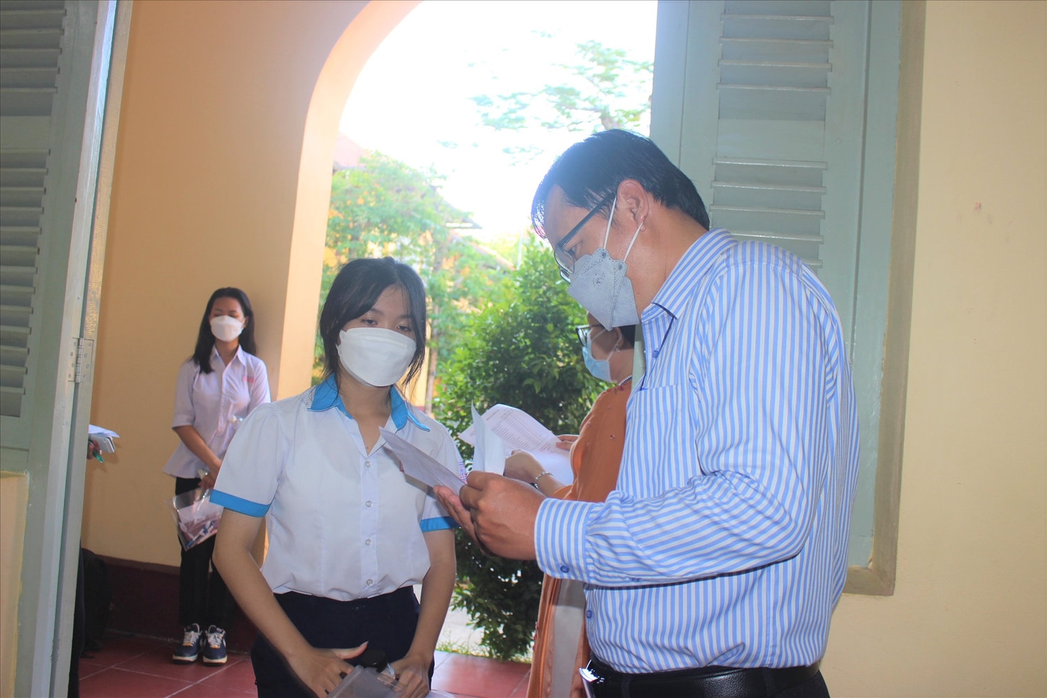 Kiểm tra thông tin thí sinh vào phòng thi