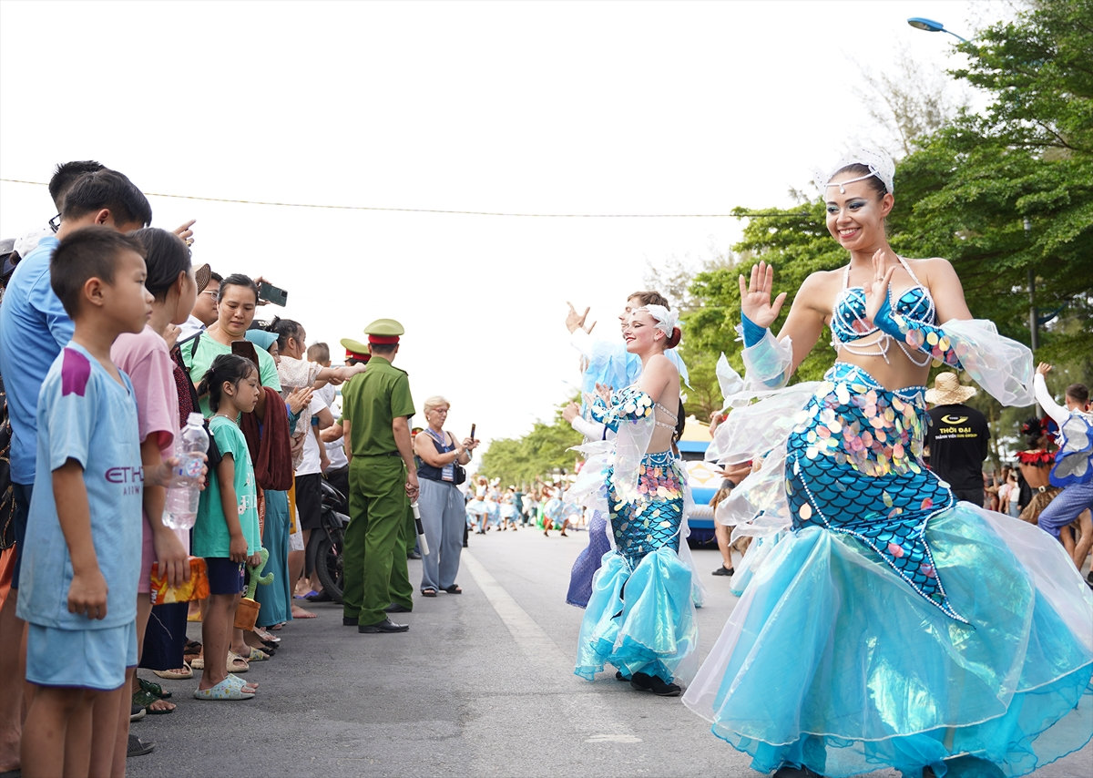 Đây là lần thứ ba, Lễ hội Carnival Sầm Sơn được Tập đoàn Sun Group đồng hành cùng tỉnh Thanh Hóa tổ chức Đây là lần thứ ba, Lễ hội Carnival Sầm Sơn được Tập đoàn Sun Group đồng hành cùng tỉnh Thanh Hóa tổ chức