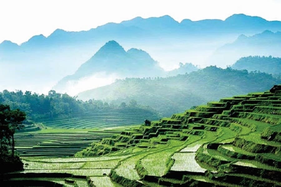 Bản Đôn đẹp và yên bình như một bức tranh