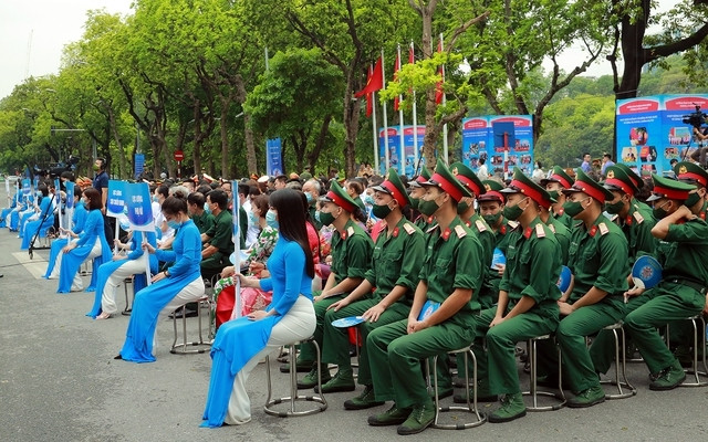 Lễ mít tinh biểu thị nỗ lực và quyết tâm của cả hệ thống chính trị và toàn dân nhằm từng bước ngăn chặn và đẩy lùi tội phạm và tệ nạn ma túy ra khỏi đời sống xã hội ở nước ta - Ảnh: VGP/Đình Nam