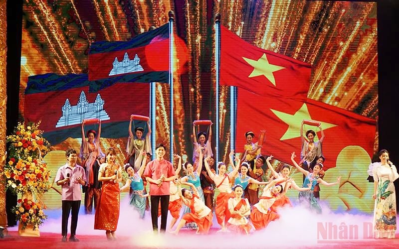 Chương trình nghệ thuật chào mừng Chương trình nghệ thuật chào mừng