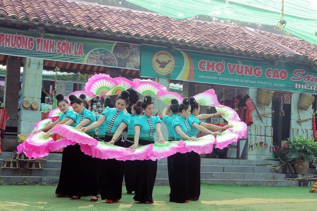 Bảo tồn bản sắc văn hoá DTTS trong dòng chảy hiện đại: Giải pháp căn cơ cần đến từ chính sách (Bài 3) 