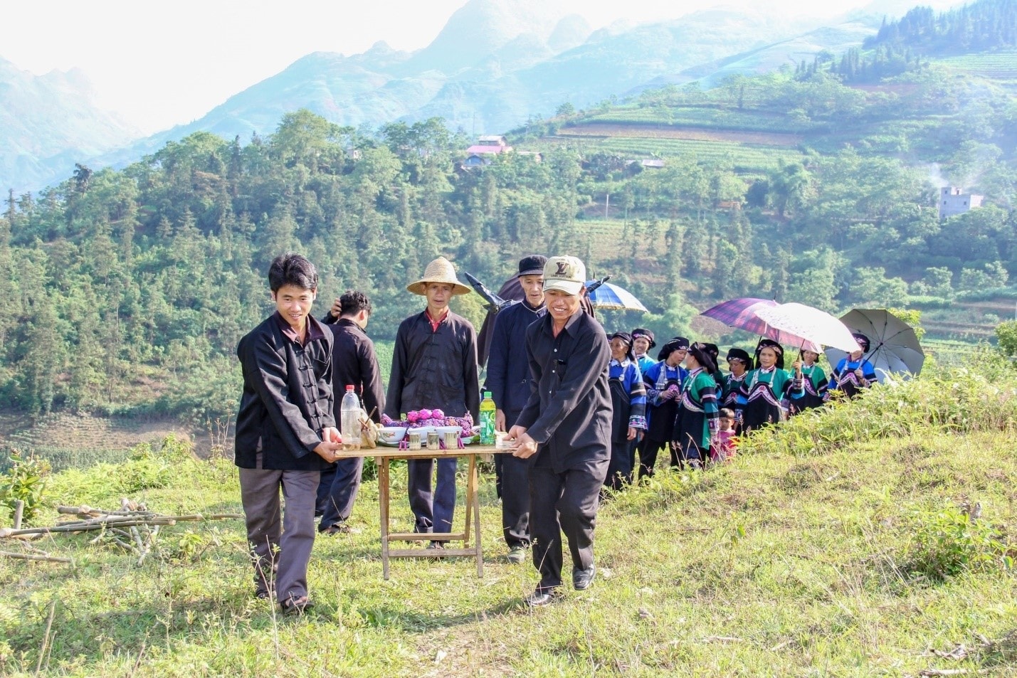 Tết “Sử Giề Pà – Lễ Tạ ơn trâu” của người Bố Y, huyện Mường Khương, tỉnh Lào Cai Tết “Sử Giề Pà – Lễ Tạ ơn trâu” của người Bố Y, huyện Mường Khương, tỉnh Lào Cai