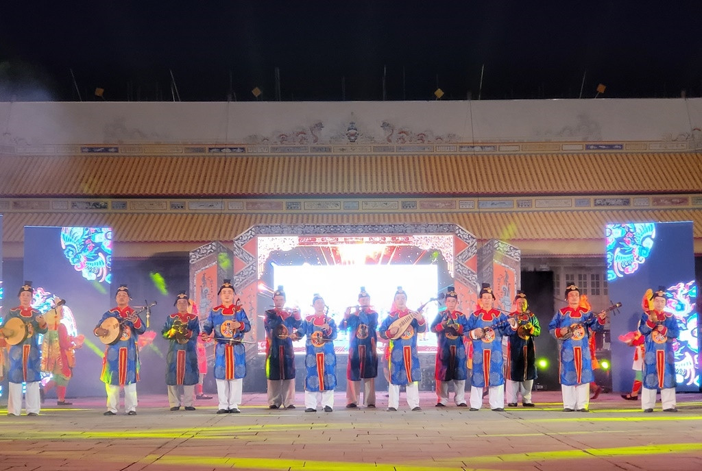 Âm sắc cung đình vang vọng trong ngày hội Festival Huế 2022 Âm sắc cung đình vang vọng trong ngày hội Festival Huế 2022
