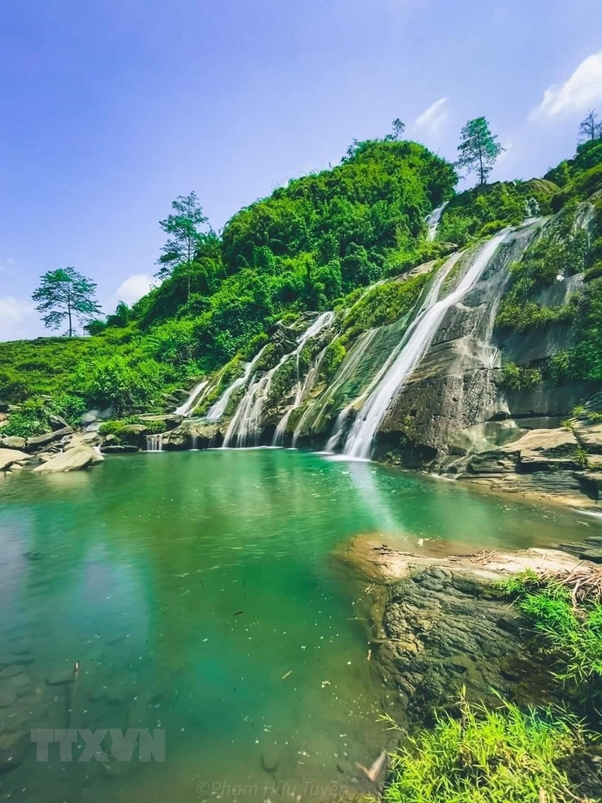 Thác nước ở xã Thái Học, huyện Bảo Lâm. (Ảnh: TTXVN)