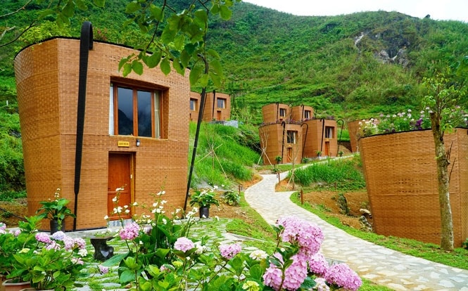 Khu nghỉ dưỡng H’mong Village (khu Tráng Kìm, xã Đông Hà, huyện Quản Bạ, tỉnh Hà Giang)