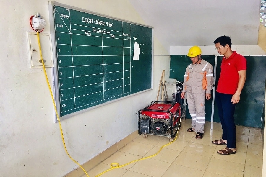 (chuyên đề) EVNNPC đảm bảo cấp điện an toàn, ổn định cho gần 1000 địa điểm tổ chức kỳ thi tốt nghiệp THPT năm 2022 3