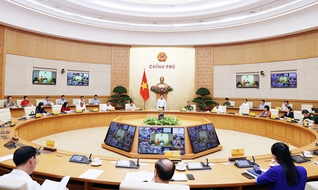 Phó Thủ tướng Thường trực yêu cầu UBND các tỉnh, thành phố, đặc biệt 26 tỉnh có số người chết tăng cần phải tổ chức đánh giá kỹ, rút kinh nghiệm để làm tốt hơn trong 6 tháng cuối năm. (Ảnh: VGP/Hải Minh) Phó Thủ tướng Thường trực yêu cầu UBND các tỉnh, thành phố, đặc biệt 26 tỉnh có số người chết tăng cần phải tổ chức đánh giá kỹ, rút kinh nghiệm để làm tốt hơn trong 6 tháng cuối năm. (Ảnh: VGP/Hải Minh)