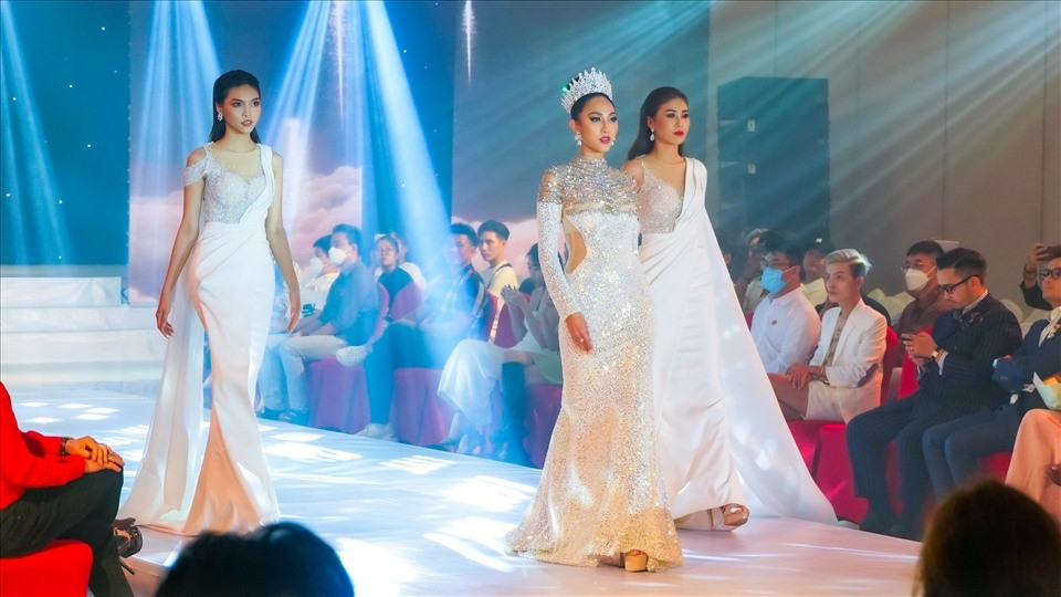 Ấn tượng “Cửu Long Fashion Week 2022” 4