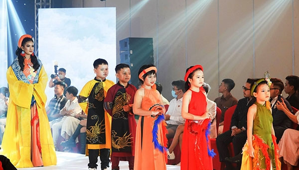 Những người mẫu nhí xuất hiện trong chương trình 