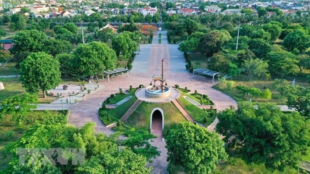 Đài tưởng niệm các Anh hùng Liệt sĩ trong Thành cổ Quảng Trị