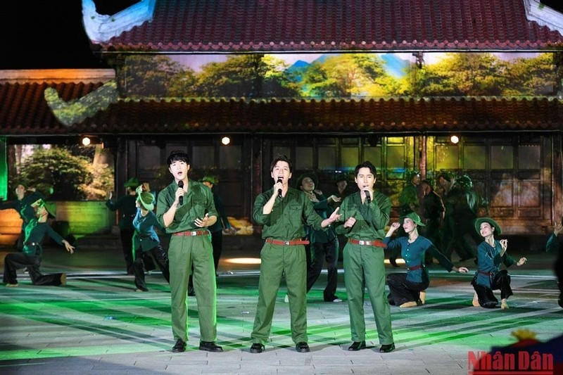 Một tiết mục trong chương trình nghệ thuật. Một tiết mục trong chương trình nghệ thuật.