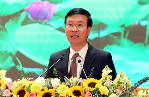 Thay mặt Bộ Chính trị, Thường trực Ban Bí thư Võ Văn Thưởng vừa ký Kết luận số 40-KL/TW ngày 18/7/2022 của Bộ Chính trị về nâng cao hiệu quả công tác quản lý biên chế của hệ thống chính trị giai đoạn 2022 - 2026.