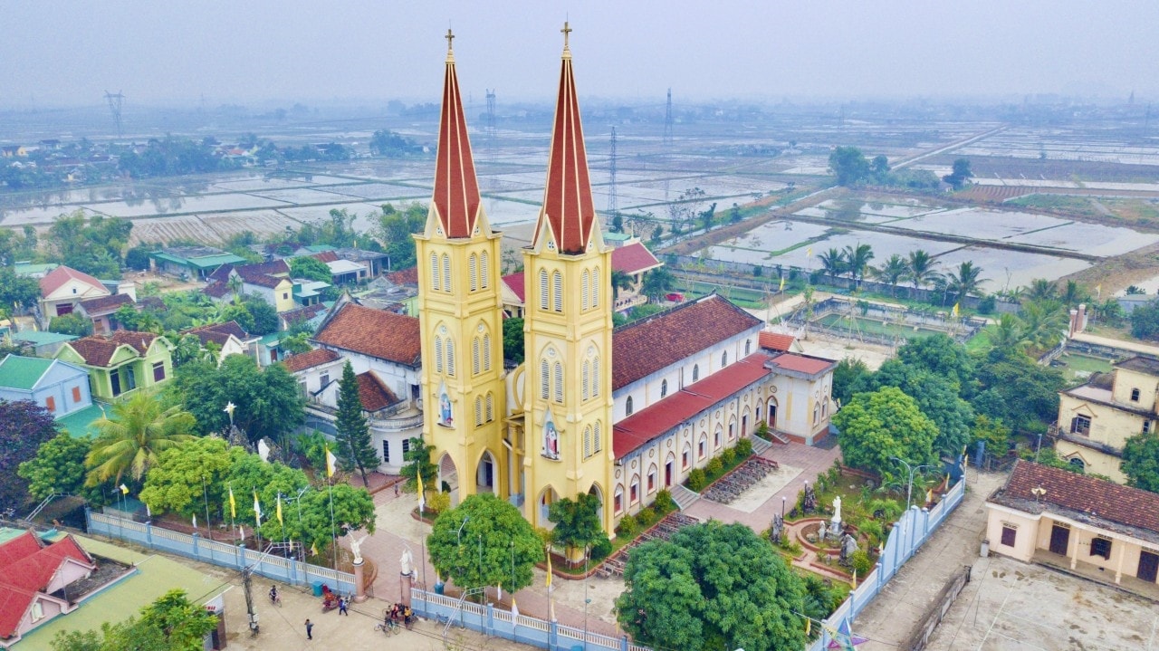 Toàn cảnh giáo xứ Lâm Xuyên