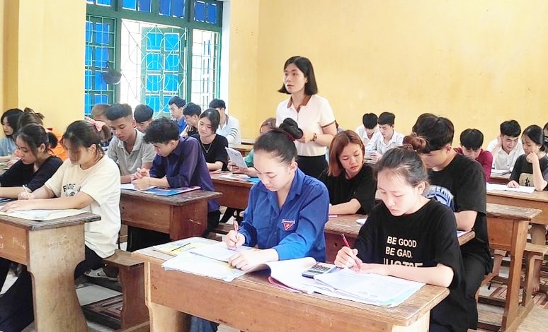 Dù điểm chuẩn cao hơn, nhưng số lượng thí sinh trúng tuyển tăng, điều đó cho thấy, các trường đã nỗ lực đổi mới, linh hoạt trong giảng dạy. (Ảnh minh họa) Dù điểm chuẩn cao hơn, nhưng số lượng thí sinh trúng tuyển tăng, điều đó cho thấy, các trường đã nỗ lực đổi mới, linh hoạt trong giảng dạy. (Ảnh minh họa)