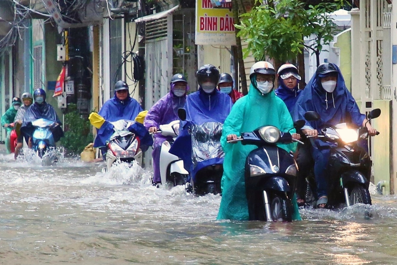 Hà Nội có mưa to, nguy cơ nhiều nơi bị ngập úng. Hà Nội có mưa to, nguy cơ nhiều nơi bị ngập úng.