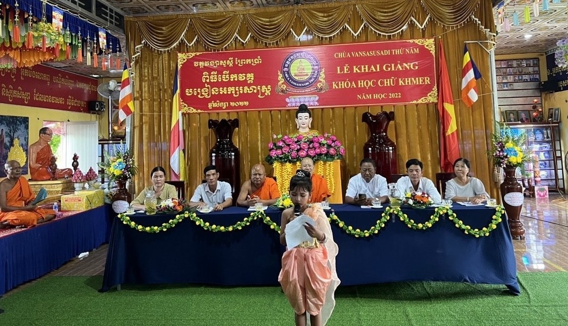 Dưới mái chùa những nhân cách tốt đẹp sẽ được hình thành và lan tỏa trong cộng đồng từ hiện tại đến tương lai Dưới mái chùa những nhân cách tốt đẹp sẽ được hình thành và lan tỏa trong cộng đồng từ hiện tại đến tương lai