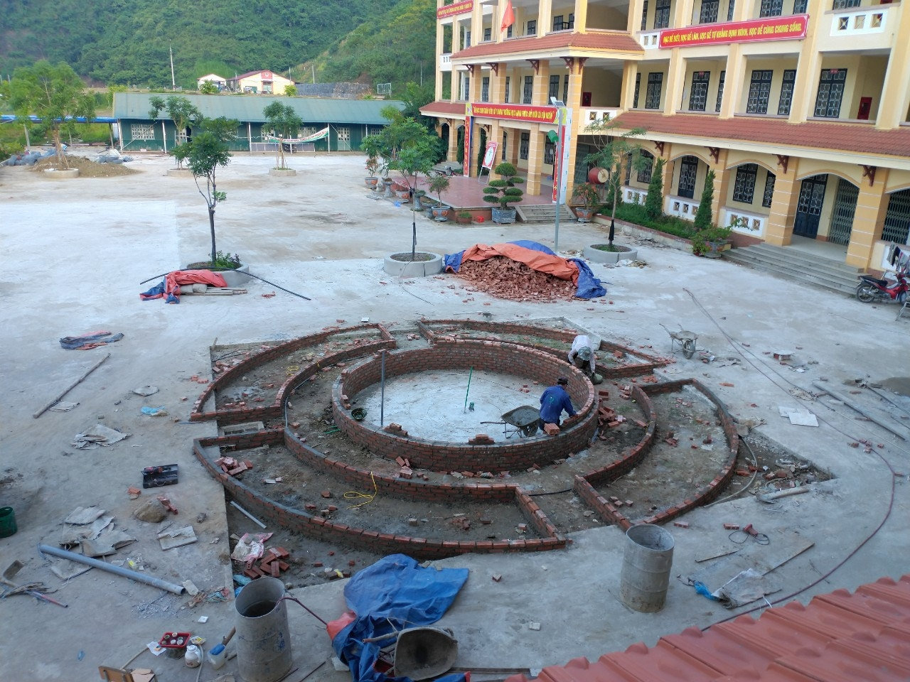 Trường THCS &THPT Bát Xát (Lào Cai) tu sửa chuẩn bị cho năm học 2022 - 2023