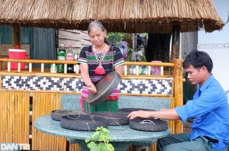 Người dân được hướng dẫn cách làm du lịch gắn với những 