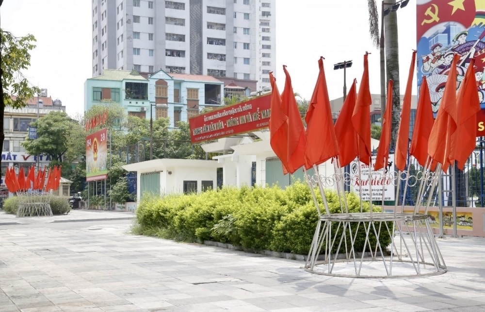 Hà Nội rực rỡ màu cờ chào đón Ngày Quốc khánh 2/9 4