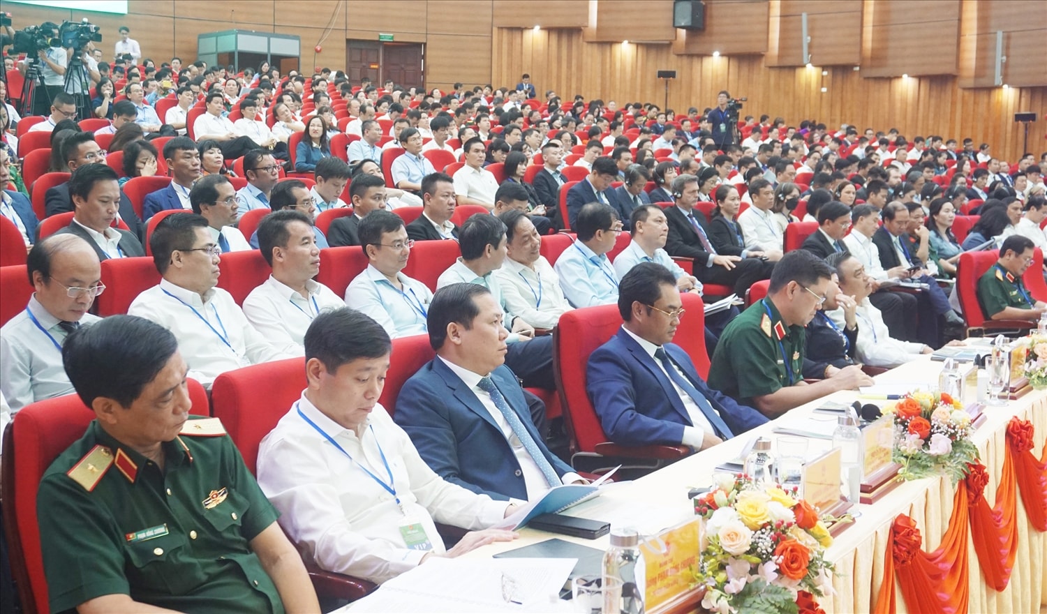 Đại biểu các bộ, ban, ngành và các địa phương tham dự Hội nghị
