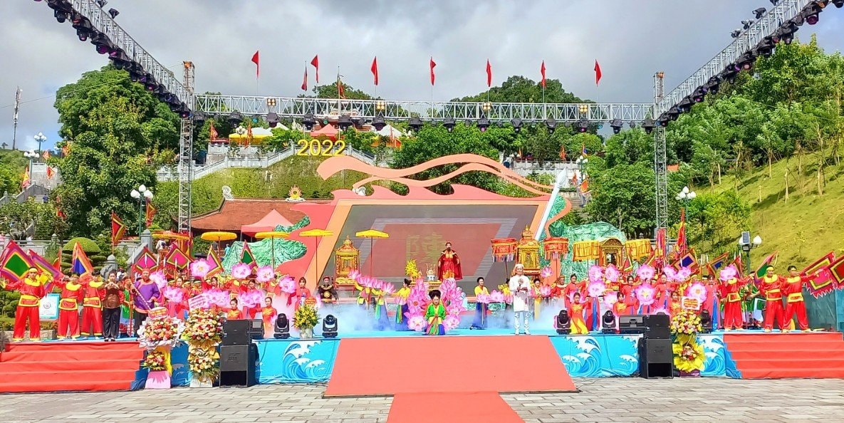 Chương trình nghệ thuật diễn ra trong Lễ Khai hội