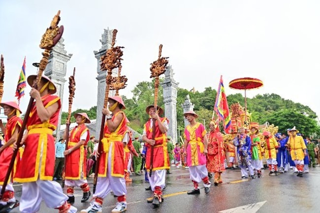 Lễ rước kiệu Đức Ông