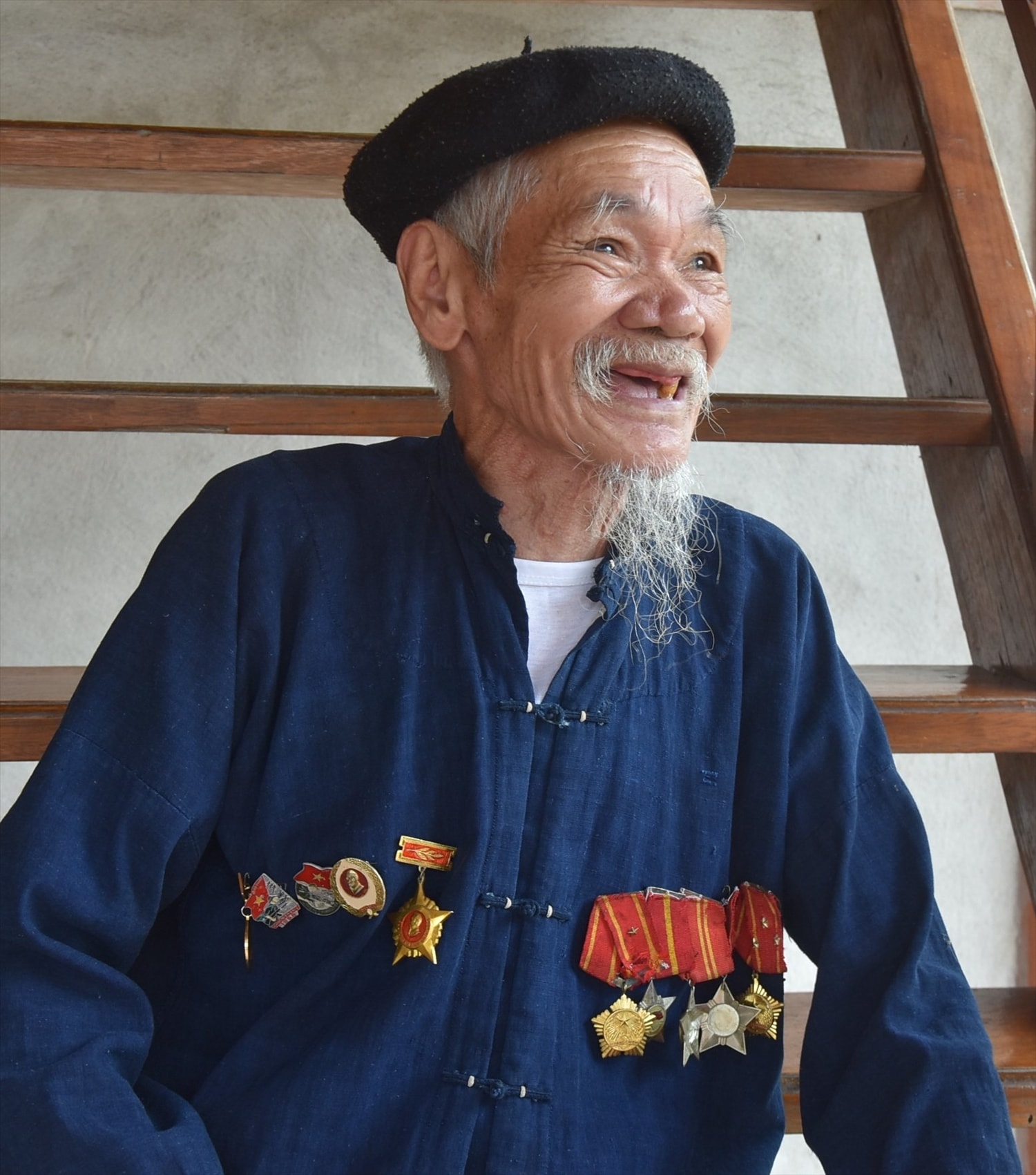 Chân dung ông Hoàng Ngọc (dân tộc Tày)