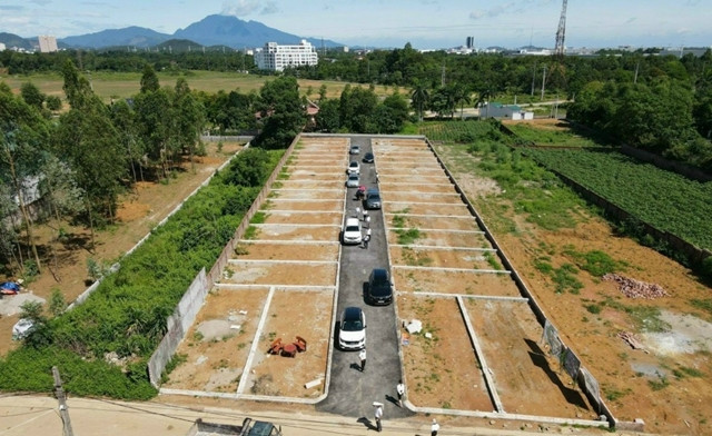 Thời gian qua, việc tùy tiện phân lô, bán nền làm nhiễu loạn thị trường bất động sản. Ảnh: Minh Tâm Thời gian qua, việc tùy tiện phân lô, bán nền làm nhiễu loạn thị trường bất động sản. Ảnh: Minh Tâm