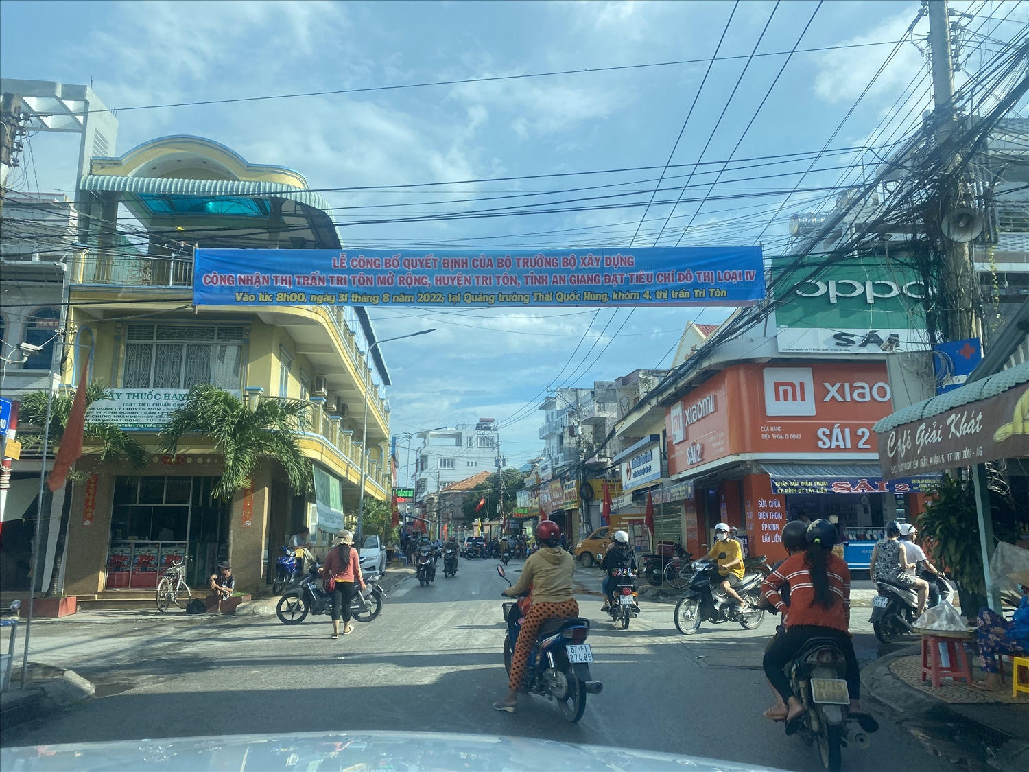 Một góc thị trấn Tri Tôn vừa được mở rộng