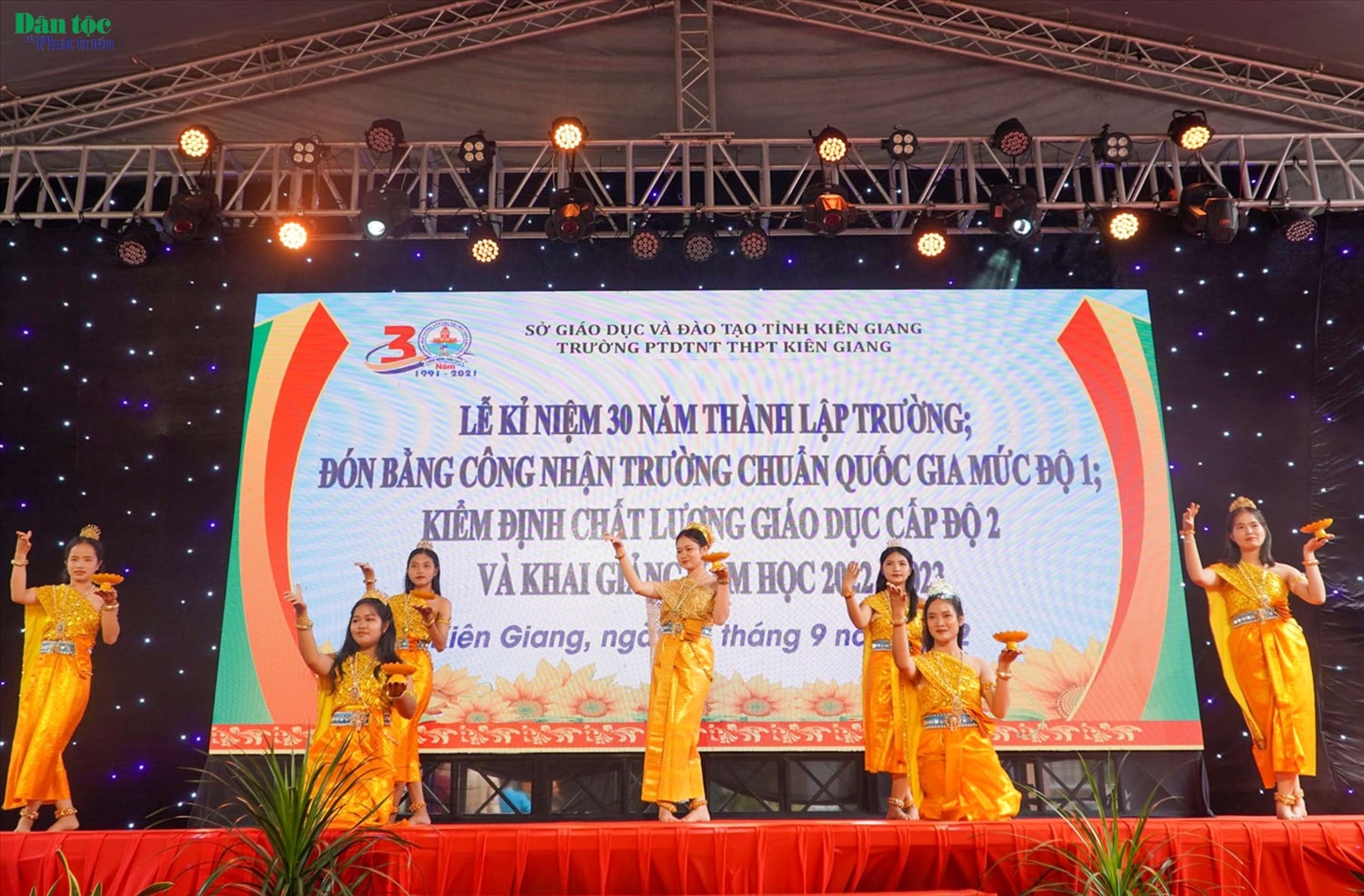 Những tiết mục văn nghệ đặc sắc của học sinh Trường Phổ thông Dân tộc Nội trú Trung học Phổ thông Kiên Giang, tỉnh Kiên Giang