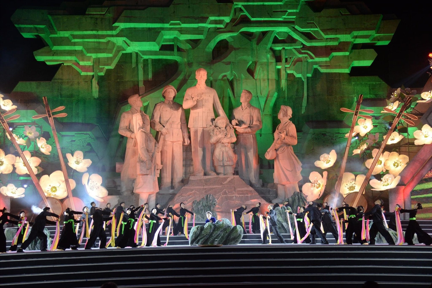Những tiết mục then đặc sắc tại Lễ đón nhận Bằng ghi danh của UNESCO