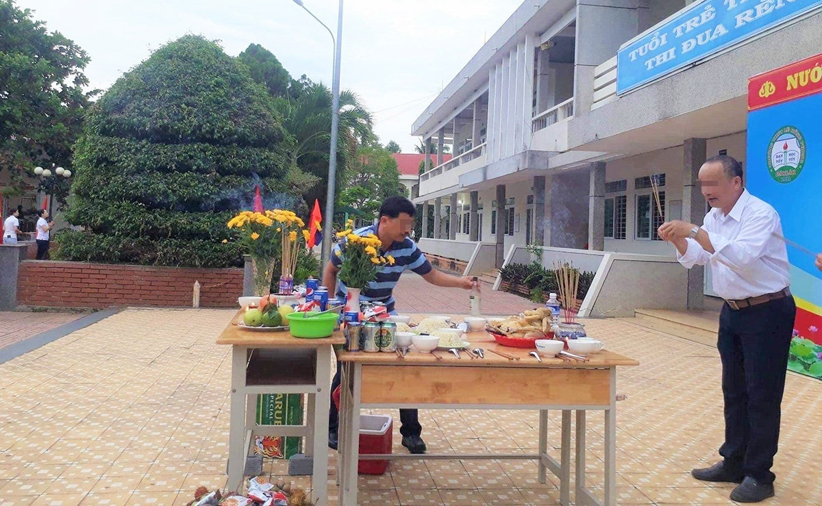 Trường THPT Lê Hồng Phong đã có báo cáo gửi Sở GD&ĐT về những hình ảnh gây xôn xao trên 
