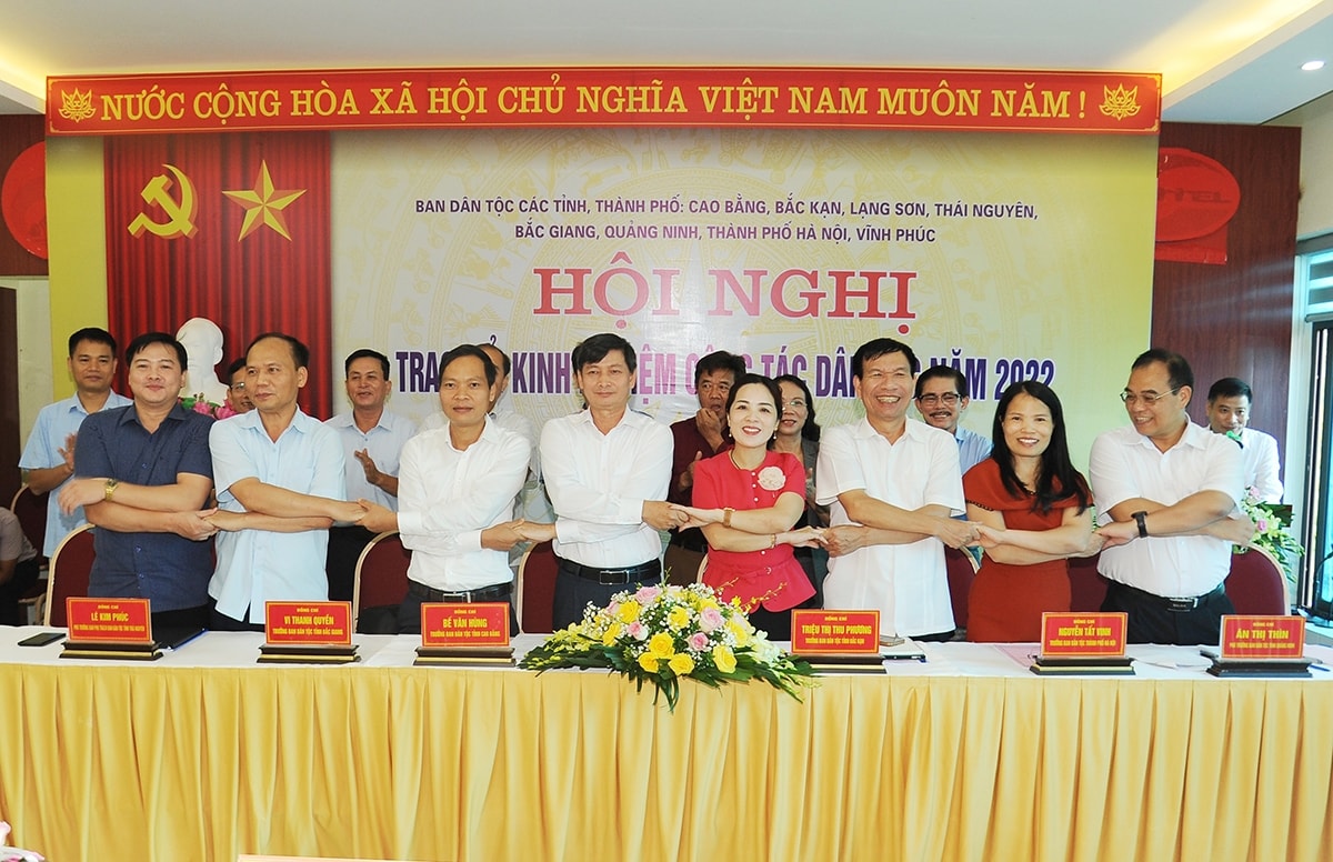 Lãnh đạo Ban Dân tộc của 8 tỉnh, thành phố khu vực phía Bắc biểu thị quyết tâm thực hiện hiệu quả Chương trình phối hợp Lãnh đạo Ban Dân tộc của 8 tỉnh, thành phố khu vực phía Bắc biểu thị quyết tâm thực hiện hiệu quả Chương trình phối hợp
