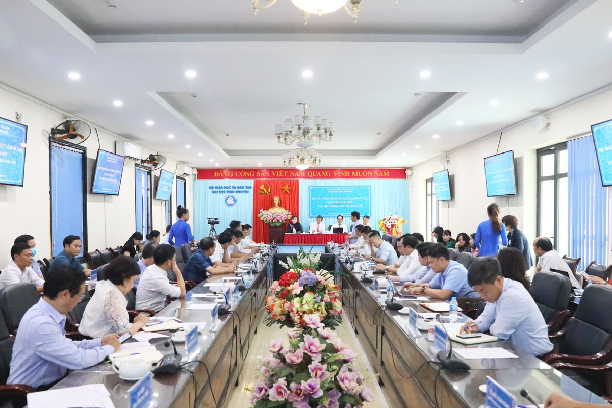 Nâng cao vai trò, vị trí, sứ mệnh của Đại học Thái Nguyên trong vùng và cả nước 