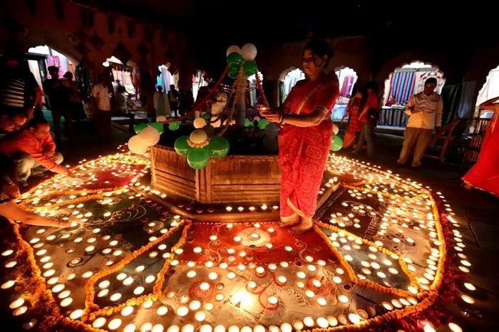 Diwali - có nghĩa là Diwali - có nghĩa là