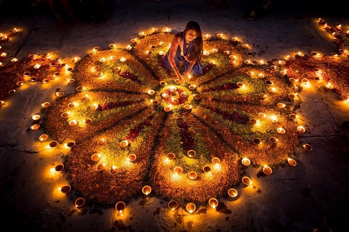 Cả nước Ấn rực rỡ ánh đèn trong suốt quá trình diễn ra lễ hội Diwali Cả nước Ấn rực rỡ ánh đèn trong suốt quá trình diễn ra lễ hội Diwali