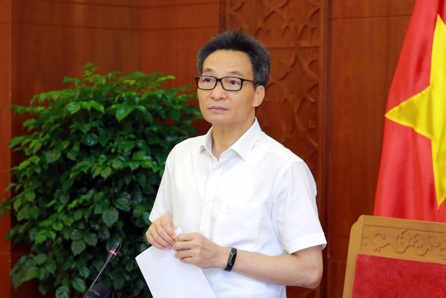 Phó Thủ tướng Vũ Đức Đam gợi mở cho Khánh Hòa những cách làm, mô hình thí điểm trong lĩnh vực giáo dục - Ảnh: VGP/Đình Nam