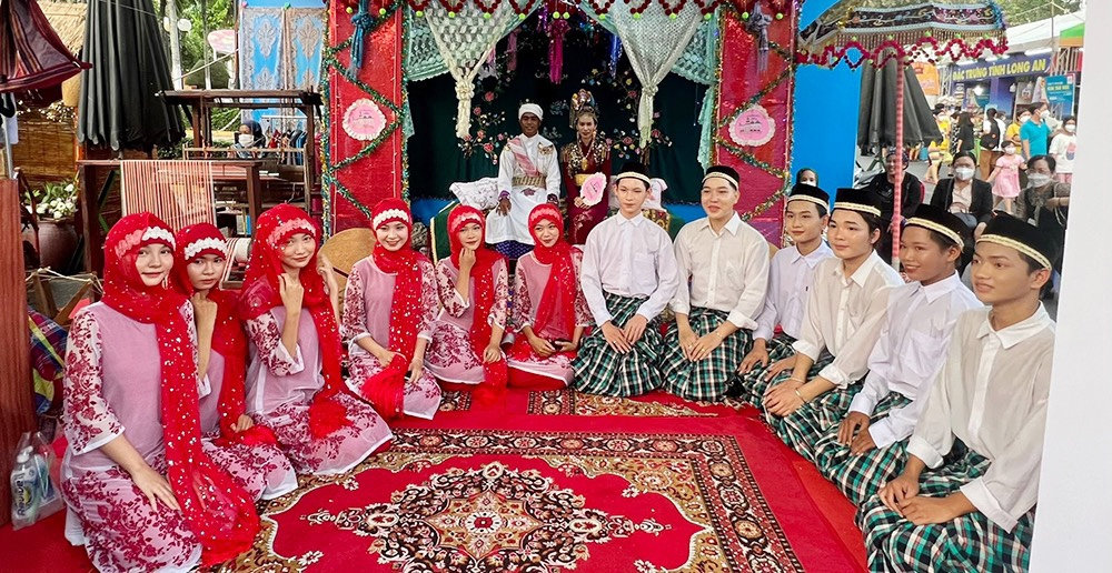 An Giang là vùng đất có nhiều nét đẹp văn hóa các dân tộc