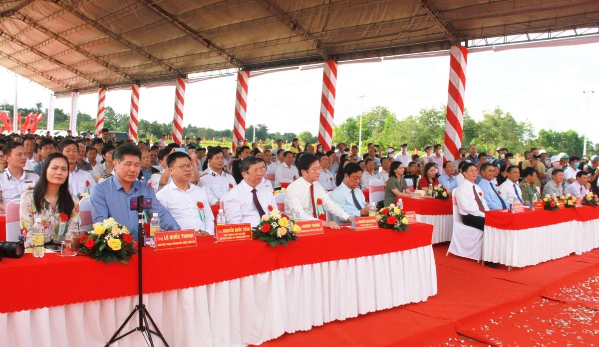Các đại biểu dự Lễ công bố xuất khẩu chuyến hàng sầu riêng đầu tiên